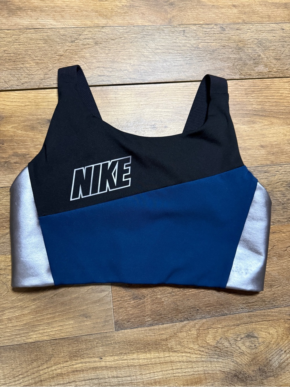 Nike Metallic Sports Bra Small